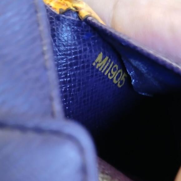 Louis Vuitton Marco Epi Leather Bifold Wallet Yellow - Picture 14 of 14